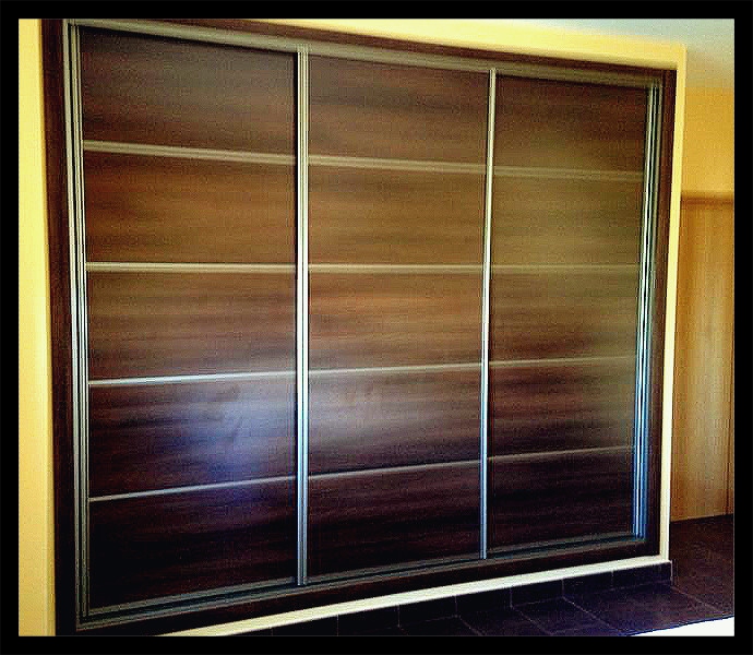 Trabajos realizados de armario en madera en Madrid